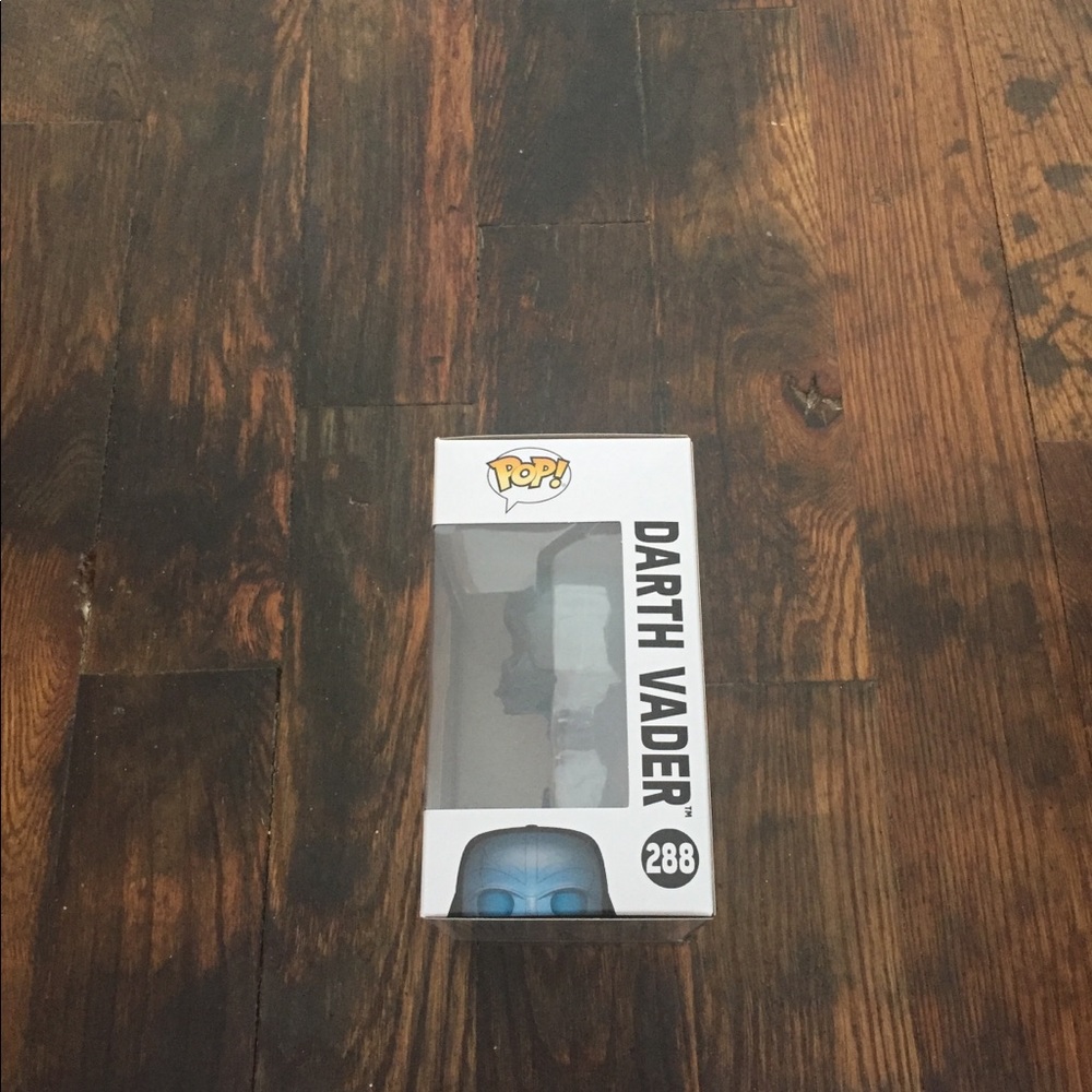 Darth Vador “Target Exclusive” Funko Pop - Picture 2 of 6